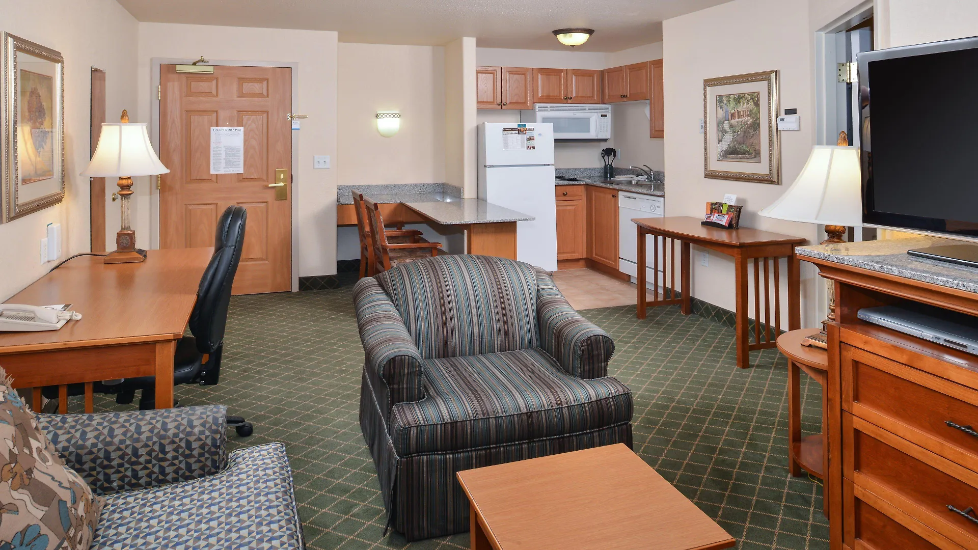 Staybridge Suites - Calgary Airport By Ihg 3*,