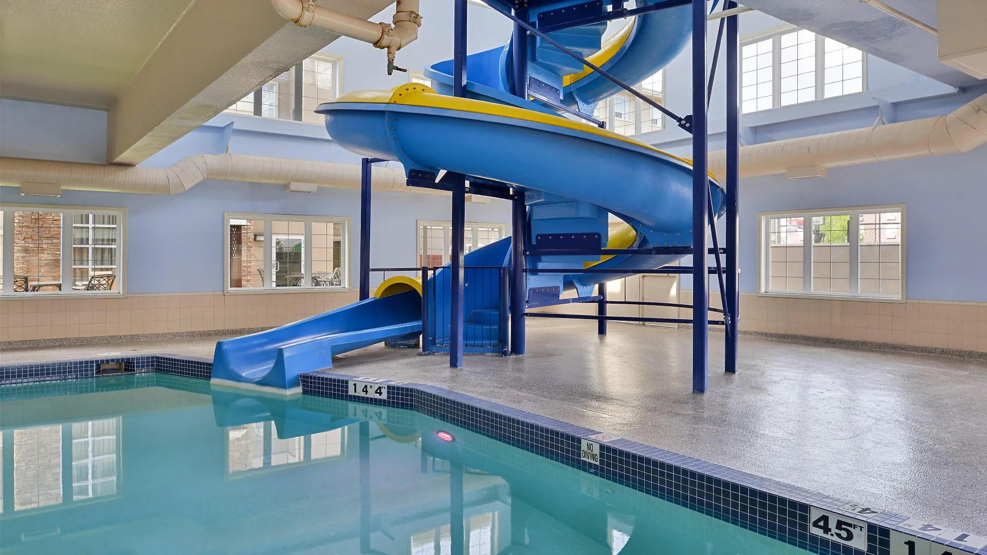 Hotel Staybridge Suites - Calgary Airport By Ihg