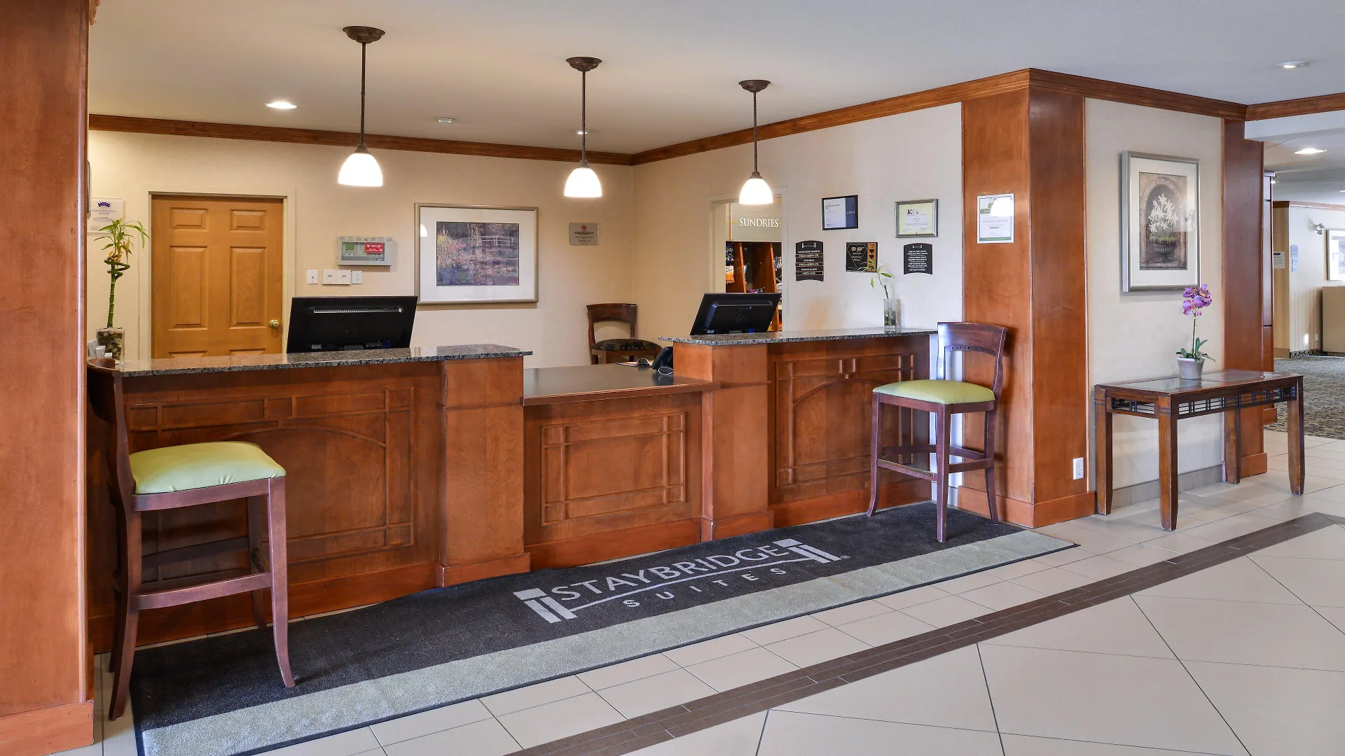 Staybridge Suites - Calgary Airport By Ihg 3*,  Canada