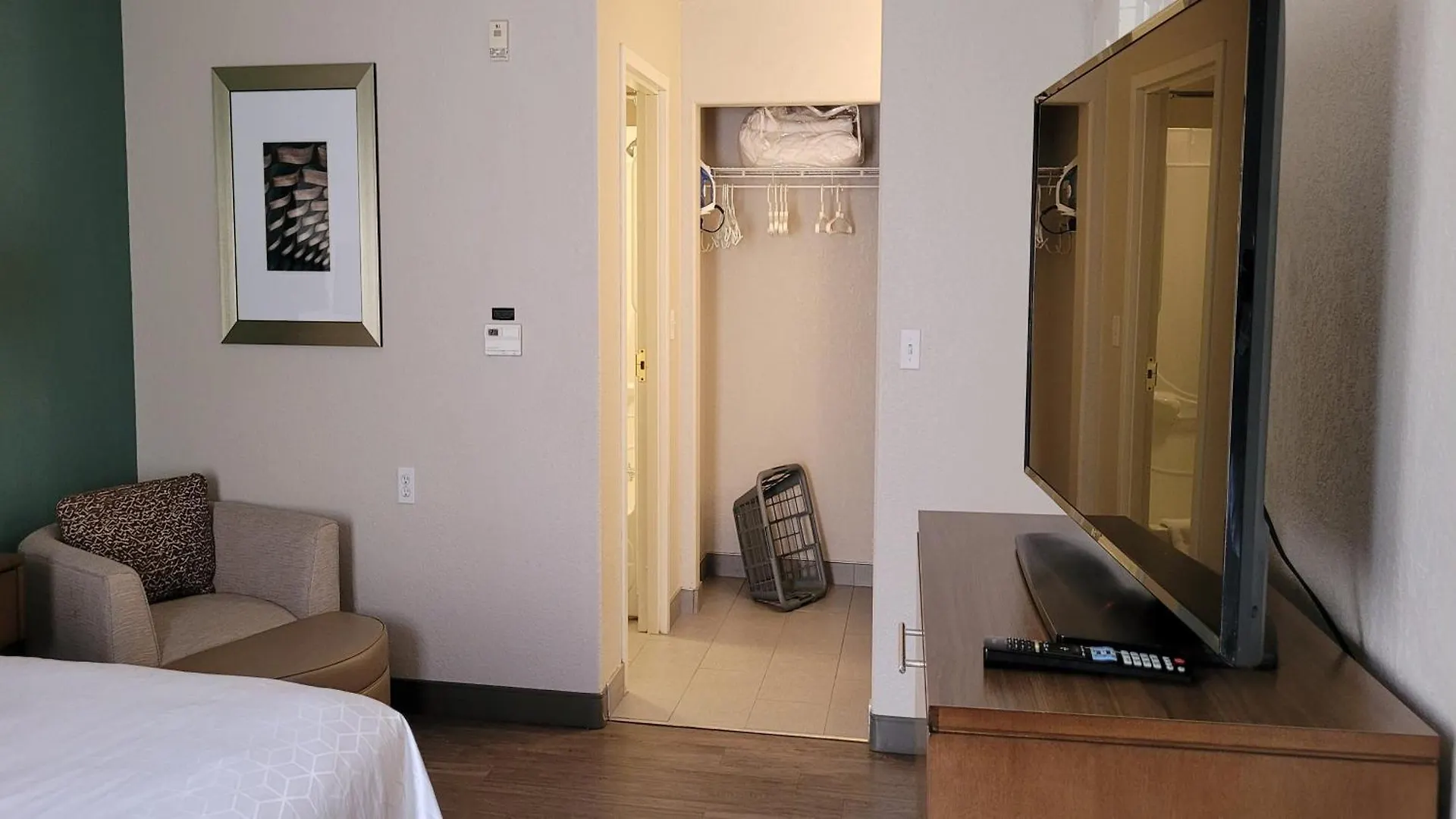 Hotel Staybridge Suites - Calgary Airport By Ihg